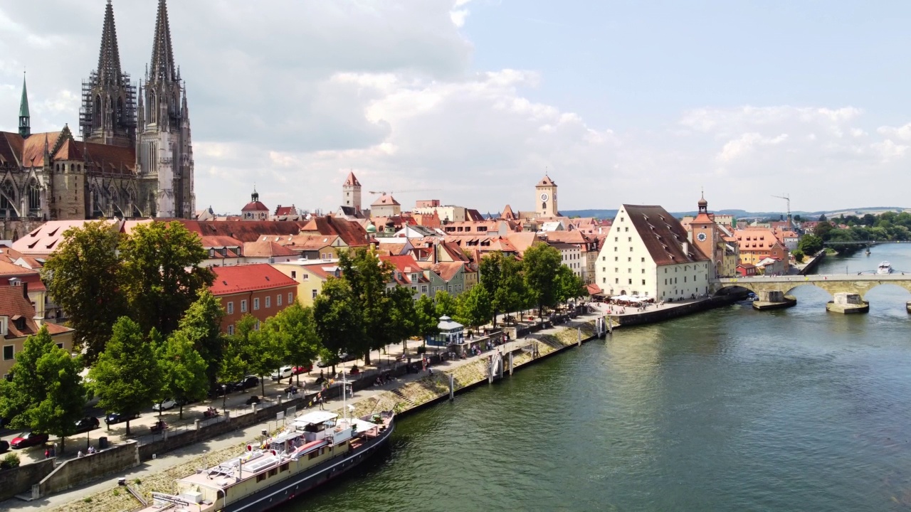 东北部的雷根斯堡老城和多瑙河视频素材