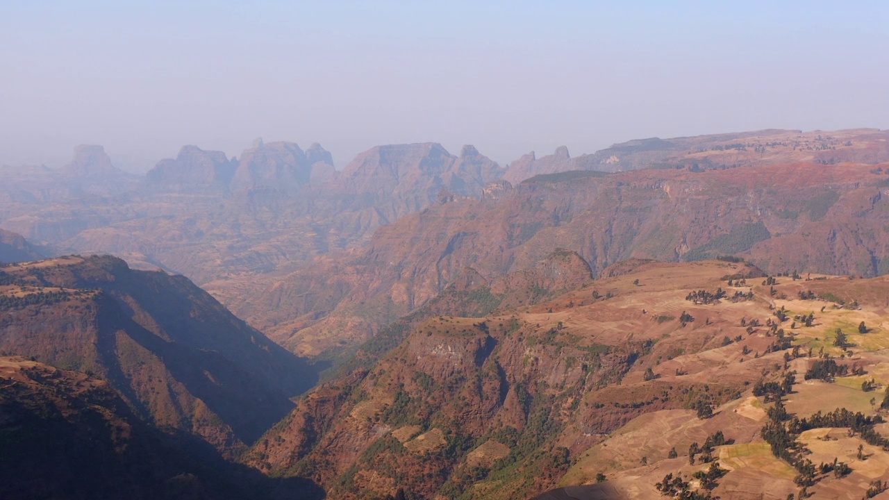 鸟瞰雄伟的塞米恩山脉，埃塞俄比亚高地，阿姆哈拉，埃塞俄比亚视频素材