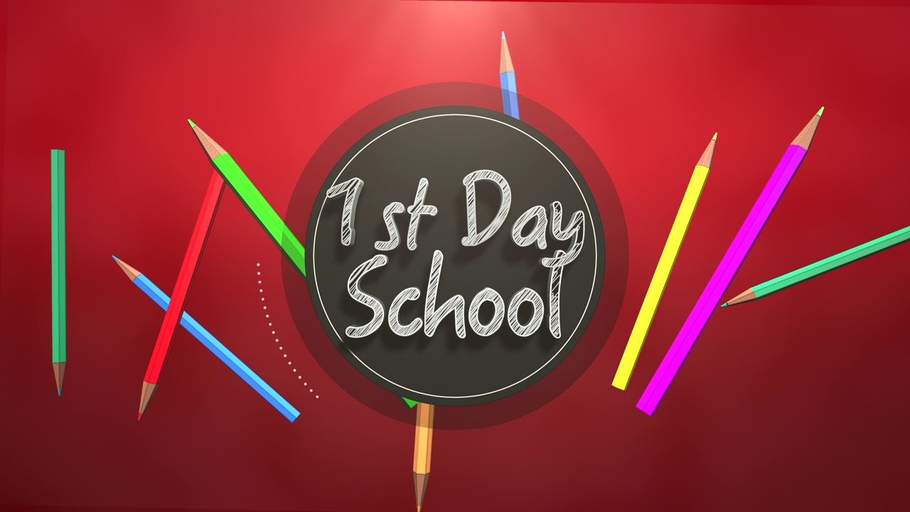 在学校的第一天，孩子们在红色的桌子上用五颜六色的铅笔视频素材