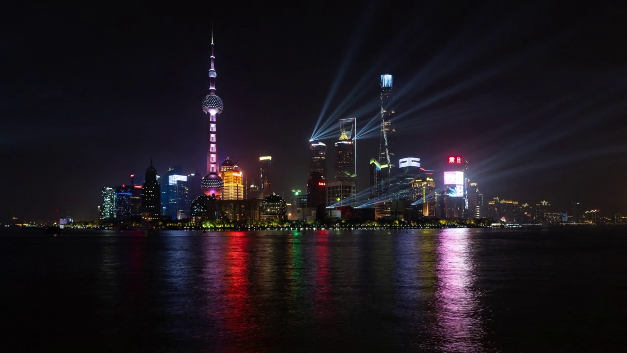 4k时间流逝:上海城市照明摩天大楼灯光秀旅游景点视频素材