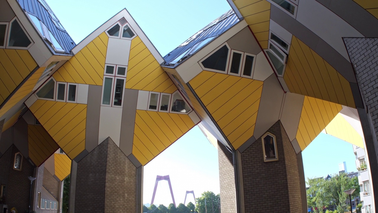 鹿特丹的天际线与立方体房屋视频下载