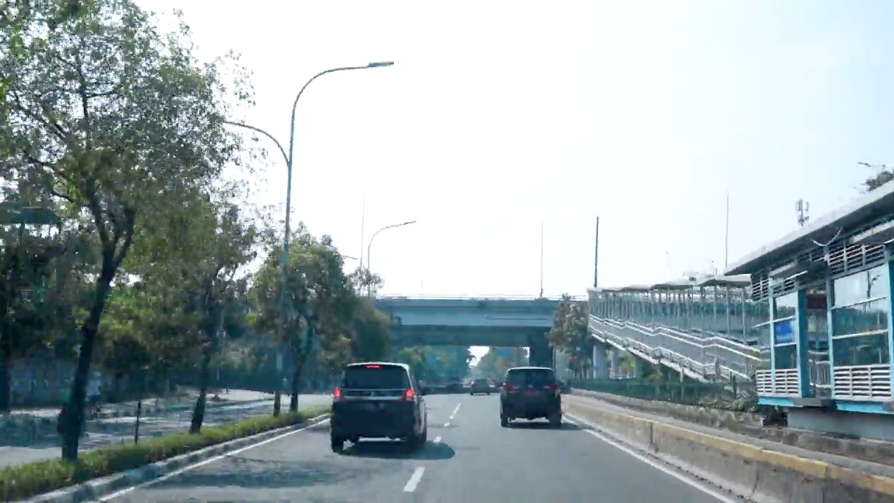 交通流畅的雅加达街道视频素材
