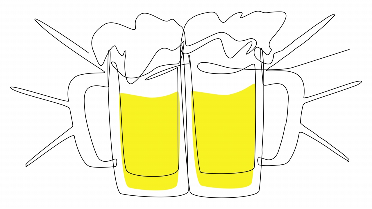 在白色屏幕上用一条直线自动绘制出咔嗒作响的啤酒杯。视频素材