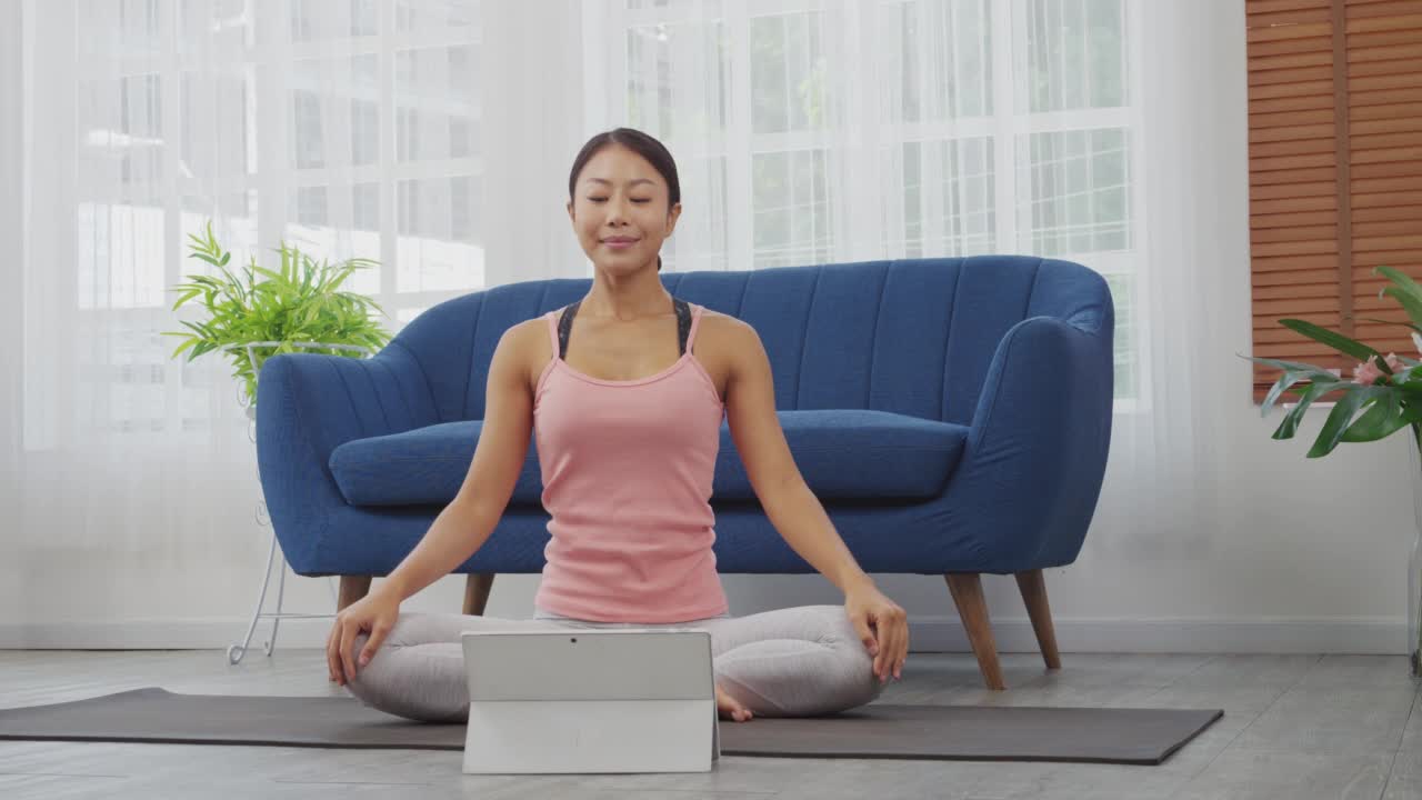 家用平板电脑在线学习瑜伽视频下载