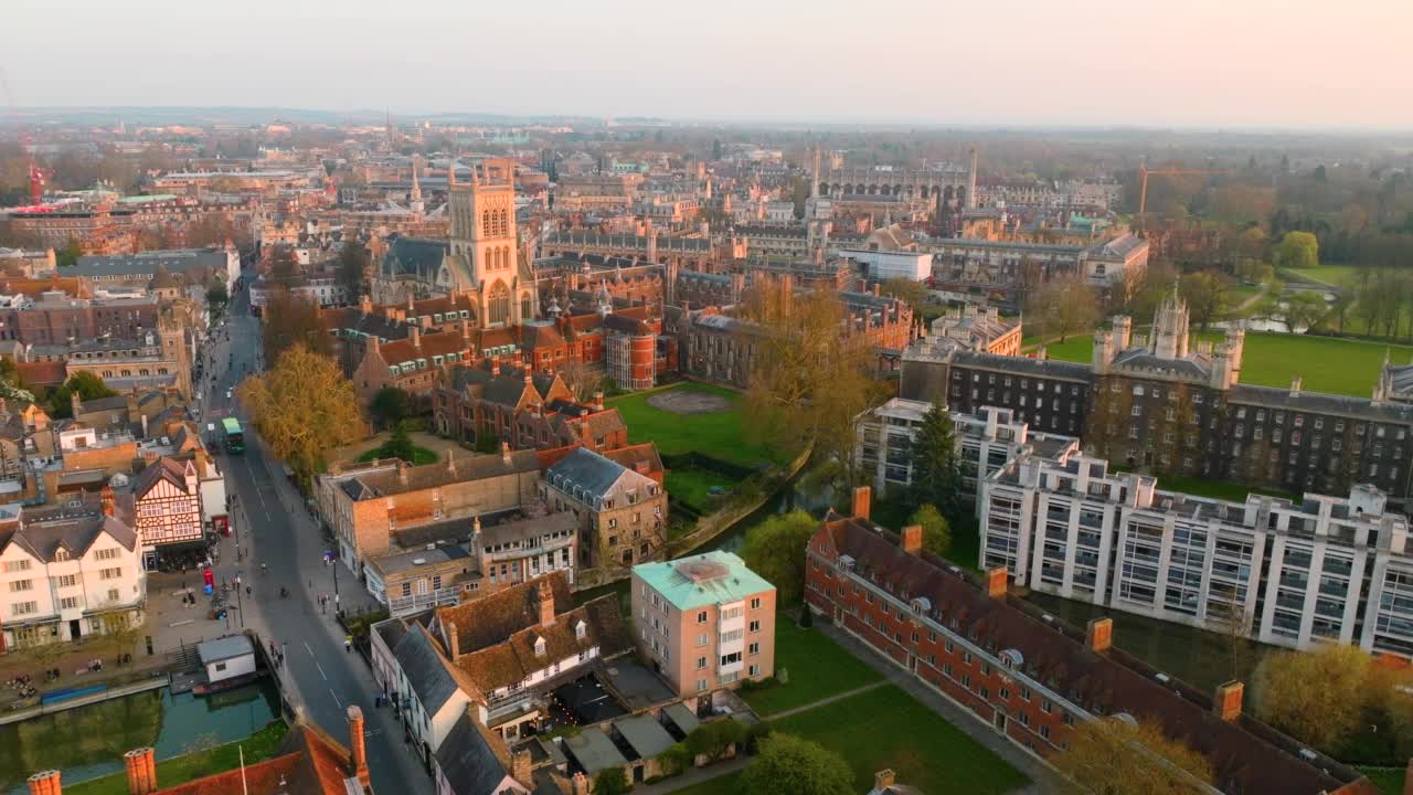 鸟瞰剑桥市，英国视频素材