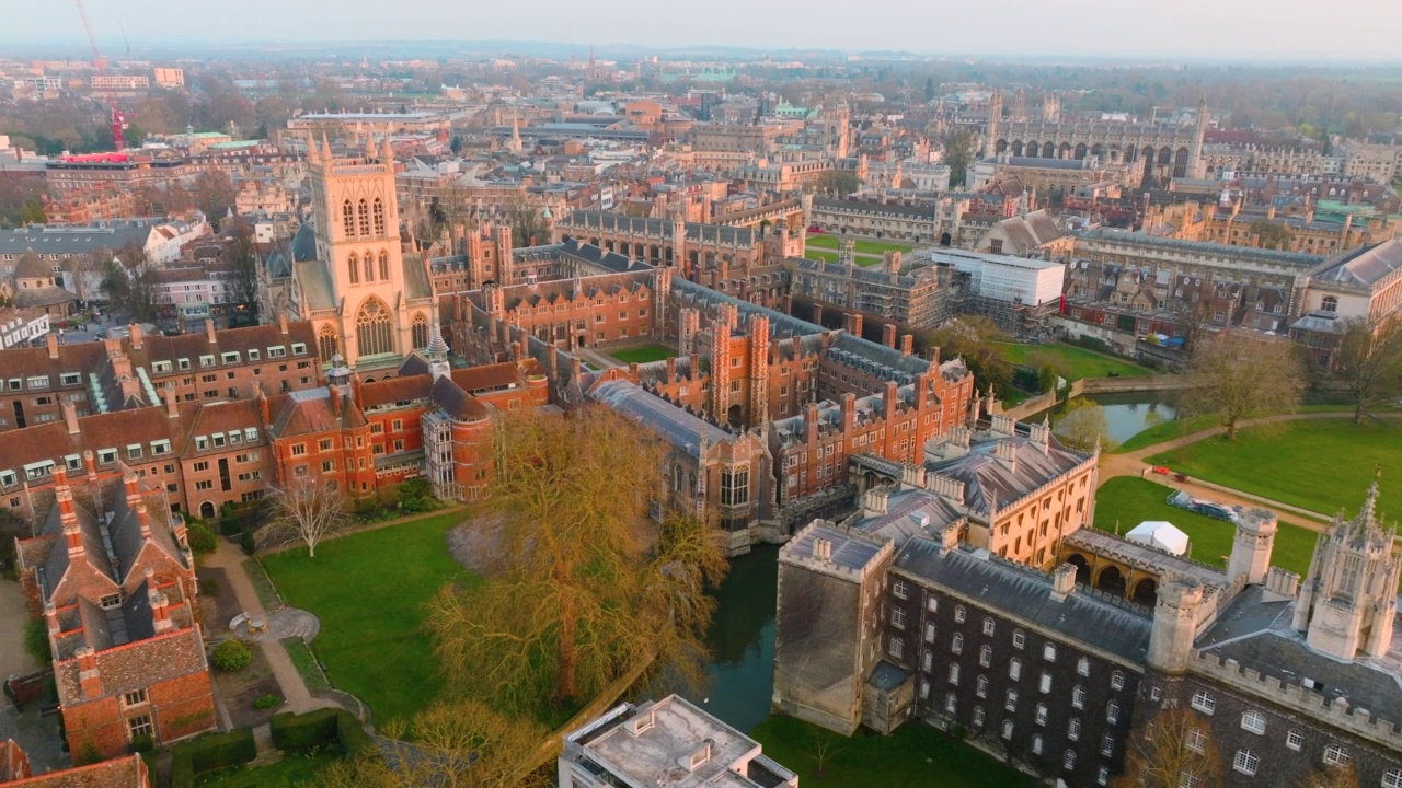 鸟瞰剑桥市，英国视频素材