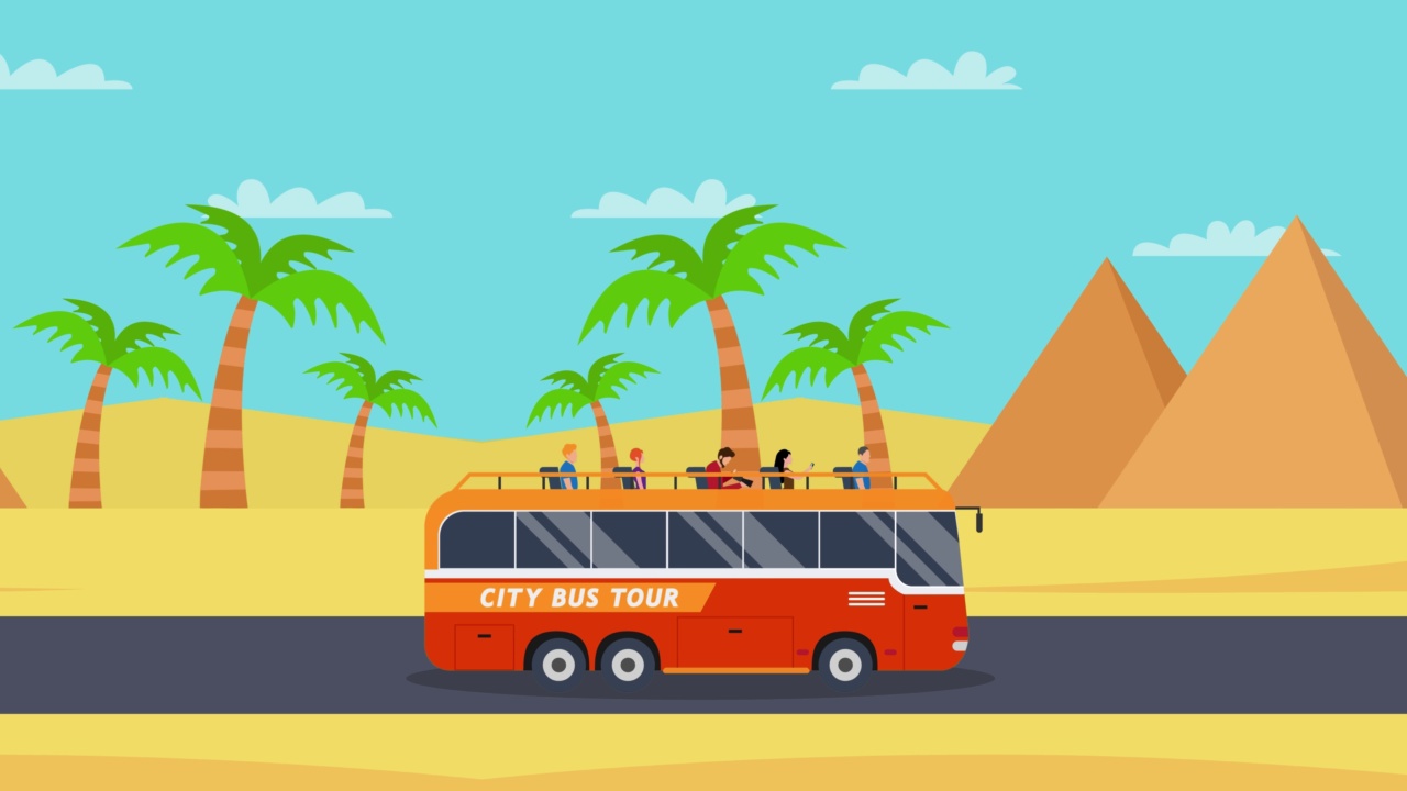 城市巴士旅游以金字塔为背景视频素材