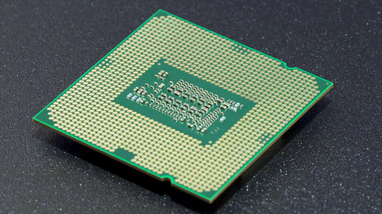 计算机CPU芯片旋转视频素材