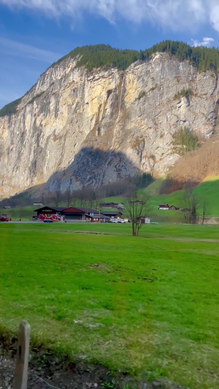Lauterbrunnen村美丽的山谷景色视频素材