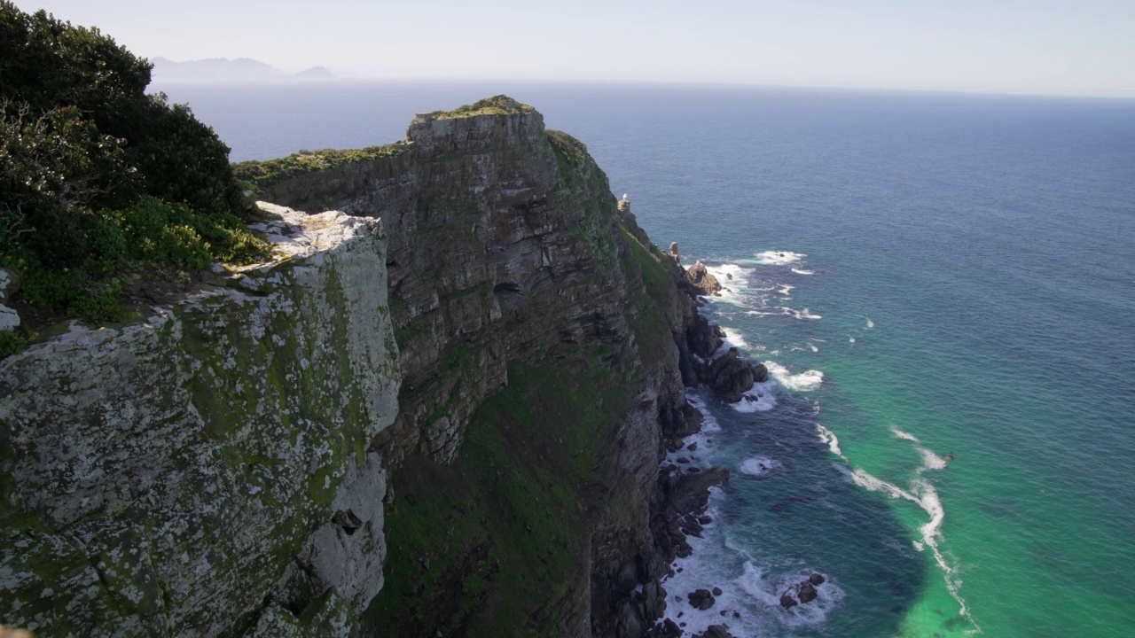 西开普省角的岩石和悬崖的戏剧性景观。视频素材