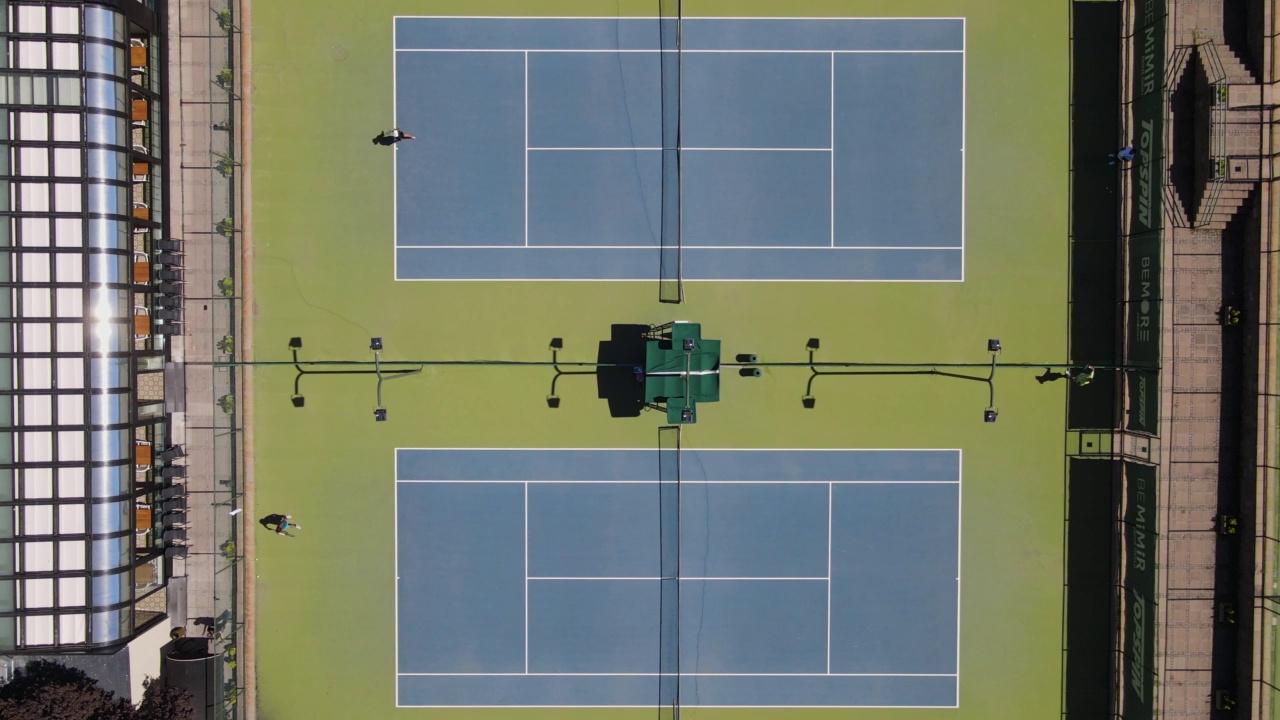从上面看网球比赛的视频。视频素材