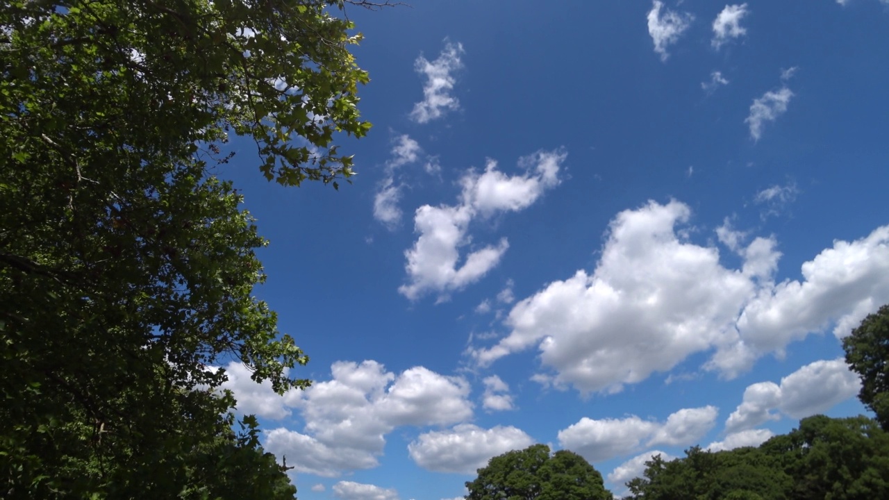 蓝天白云。视频下载
