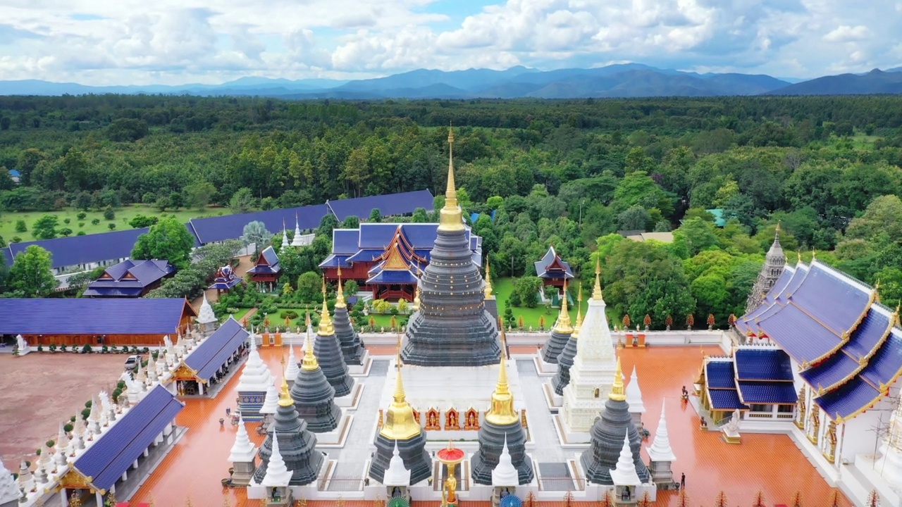 泰国清迈Wat ban den寺鸟瞰图视频下载