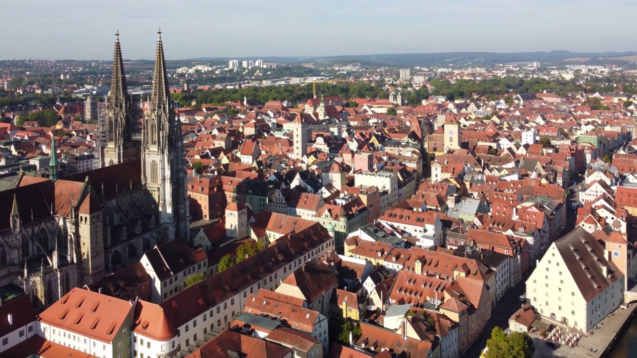 雷根斯堡老城和东北的多瑙河视频素材