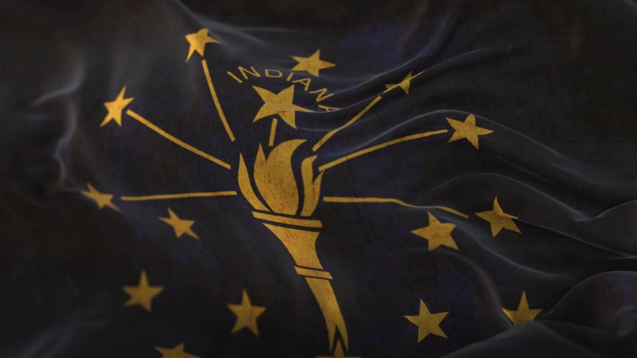 美国印第安纳州的旧国旗迎风飘扬。循环视频下载