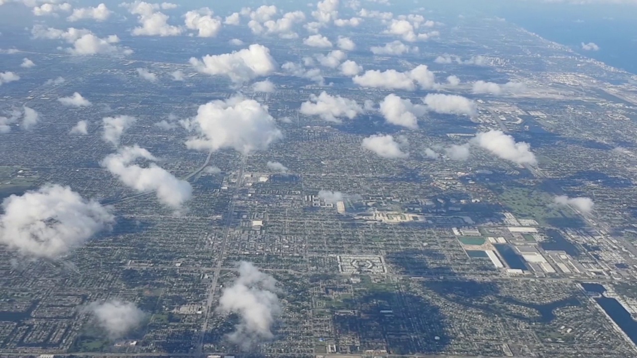 从飞机上俯瞰迈阿密视频素材