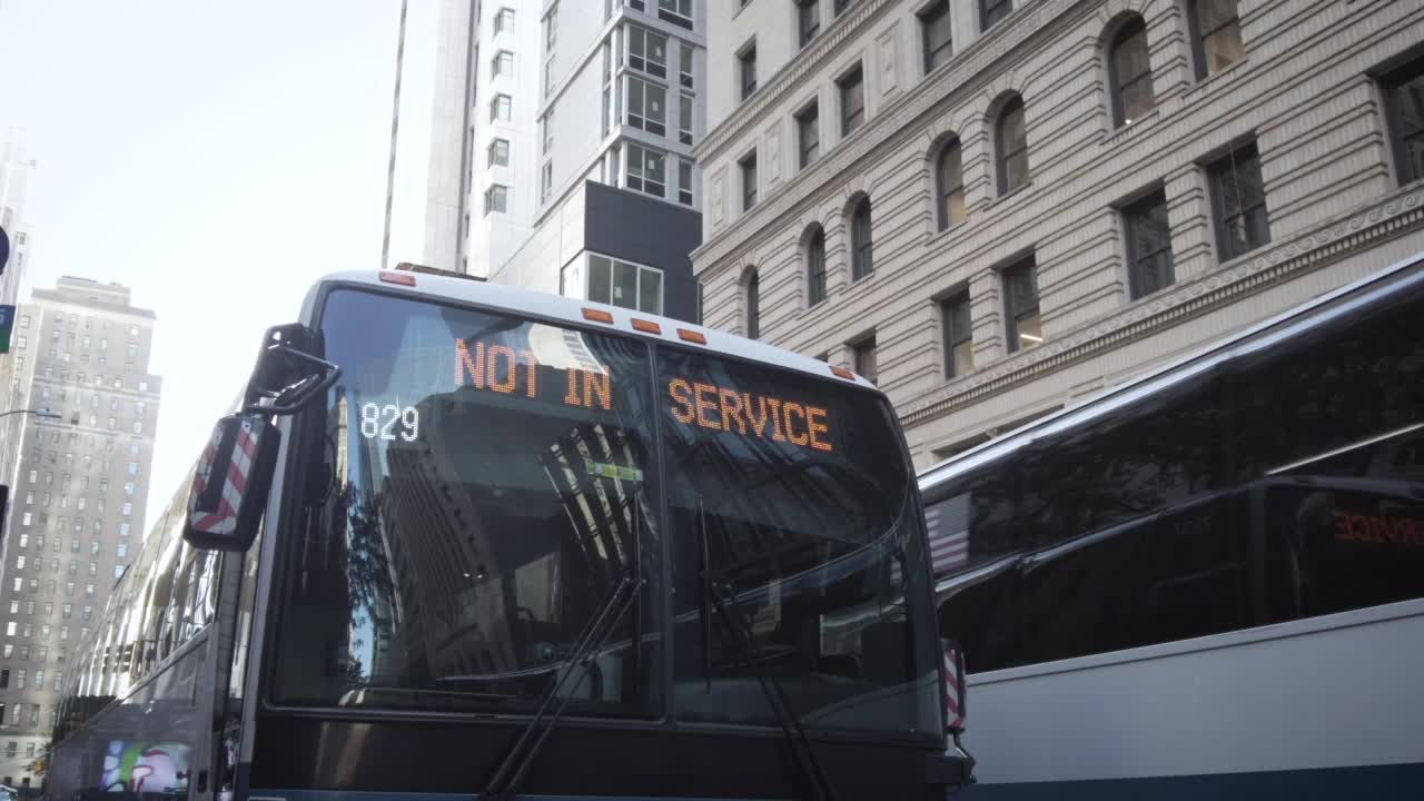 MTA巴士停止服务视频下载
