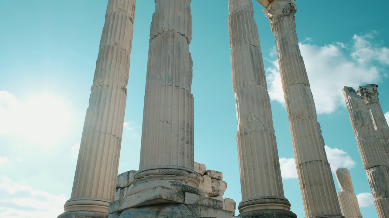 贝加马卫城的图拉真古庙视频素材
