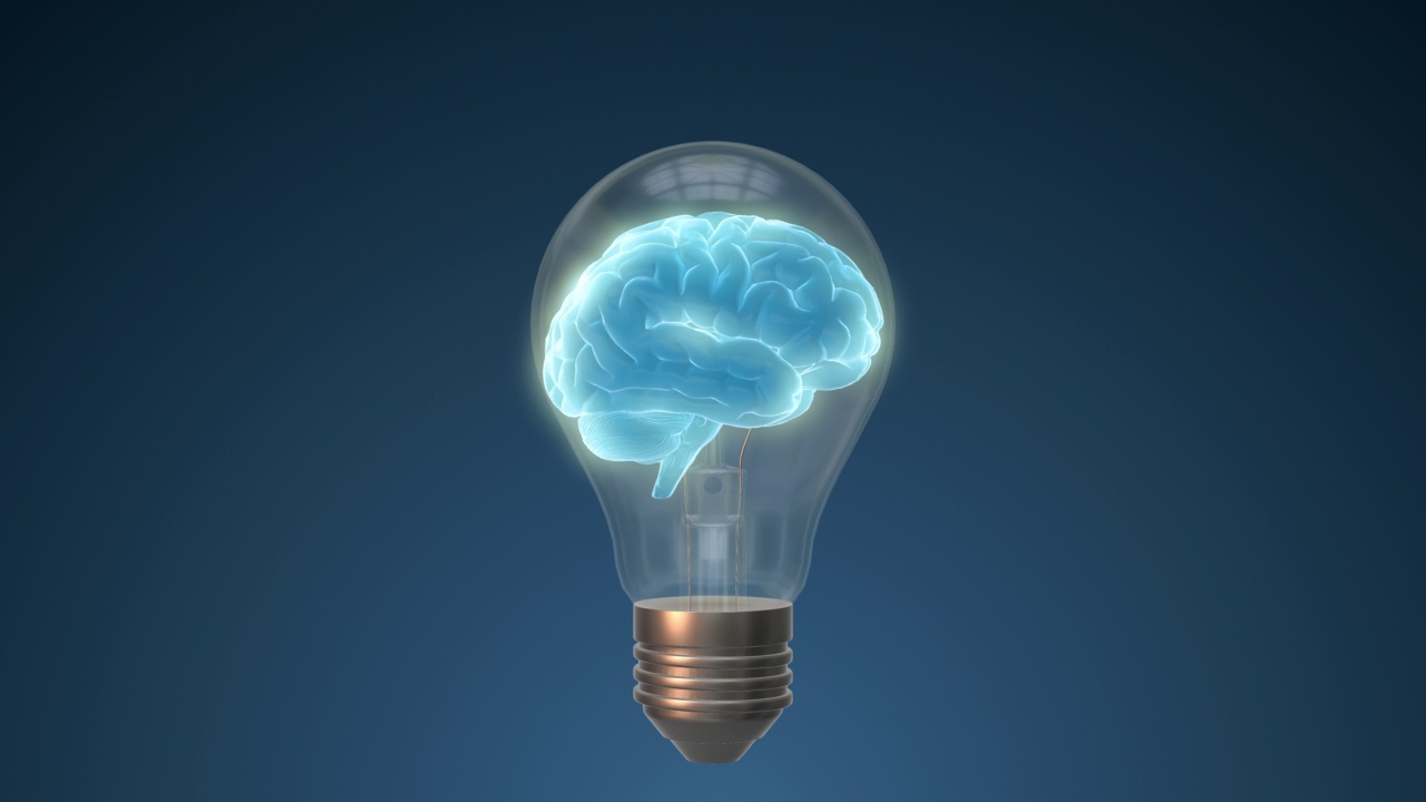 灯泡里面有大脑和发光的想法概念视频下载