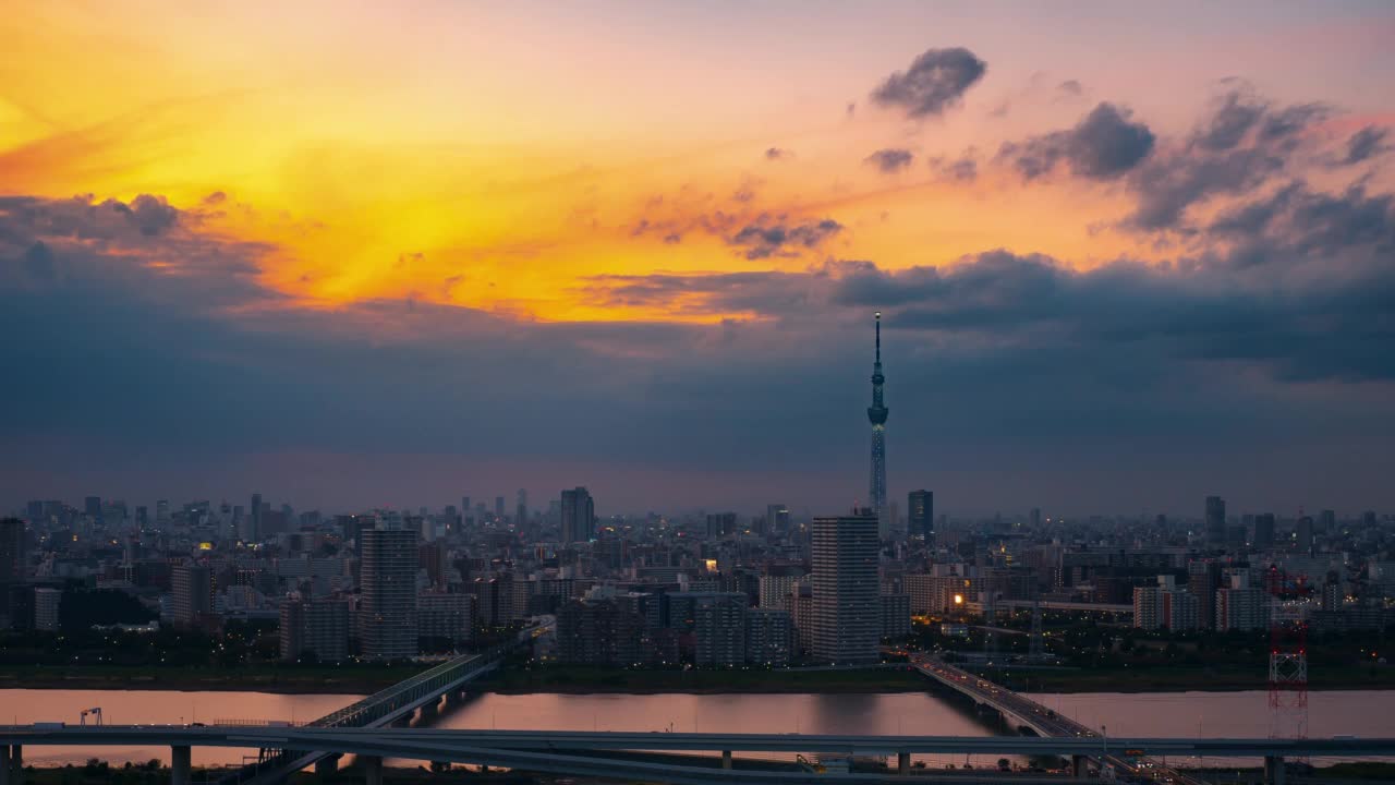 从黄昏到夜晚，拍摄东京的夜景视频素材