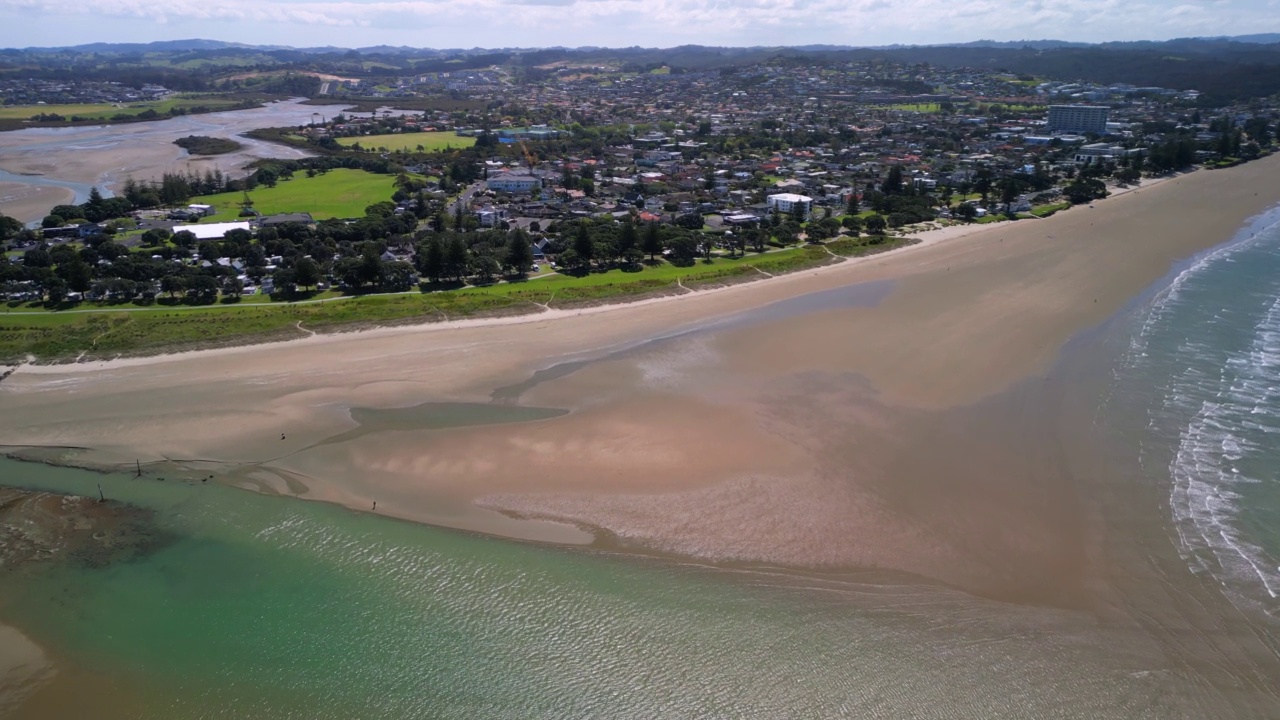 新西兰奥克兰海岸线的鸟瞰图视频素材