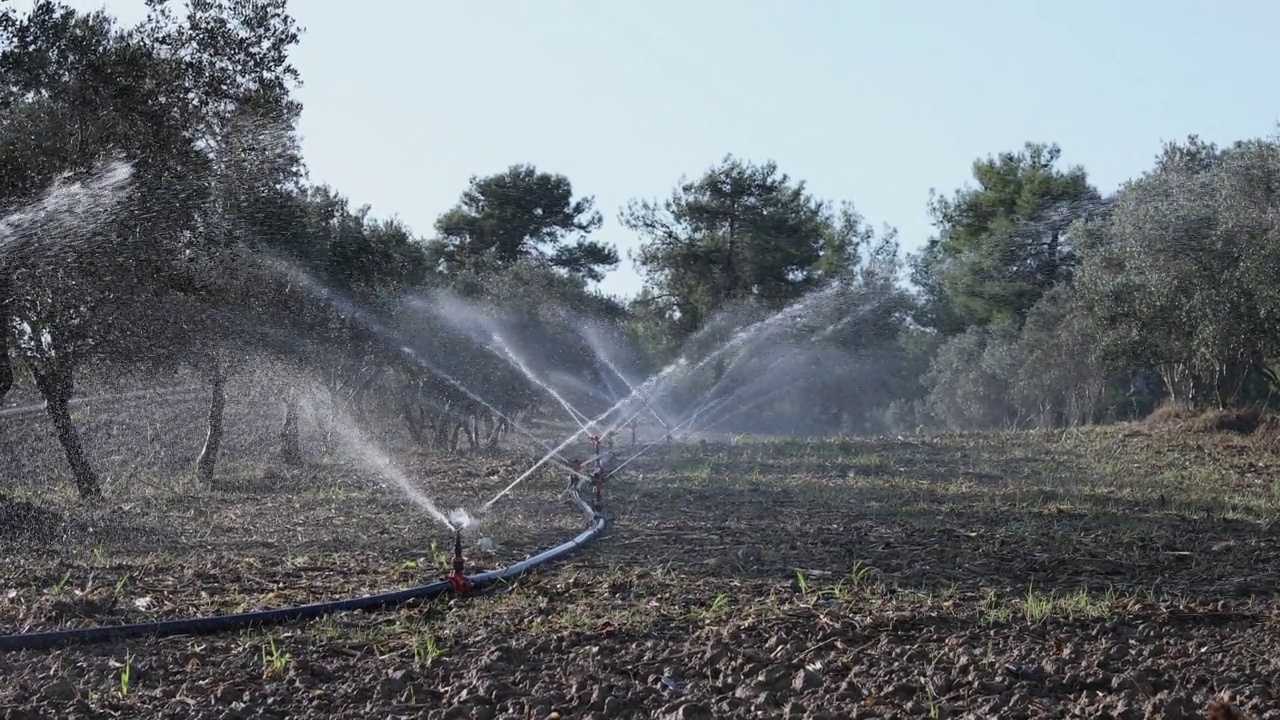 农田灌溉系统管道视频素材