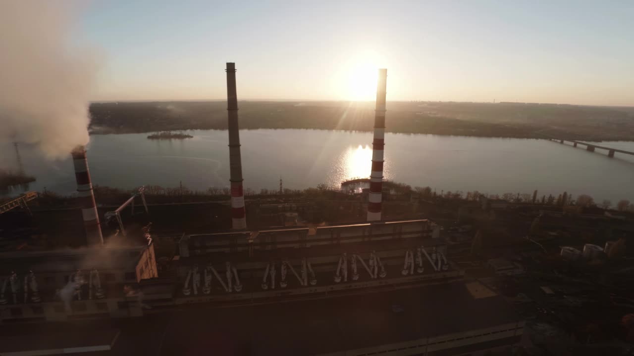 火力发电厂烟囱视频素材