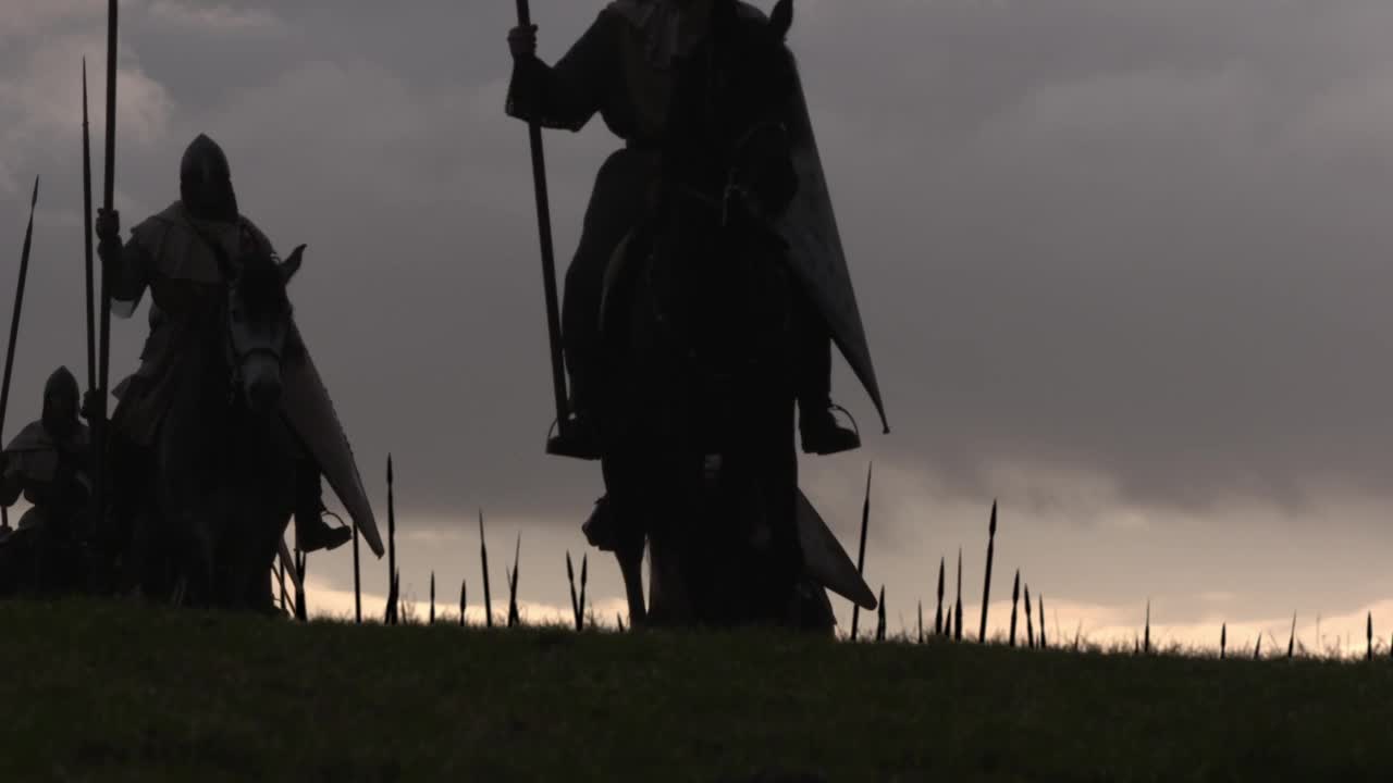 骑士在黄昏骑马-十字军时代重演视频下载