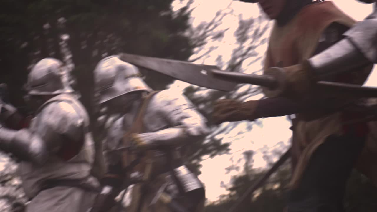 骑士在战斗中战斗-十字军时代重演视频下载