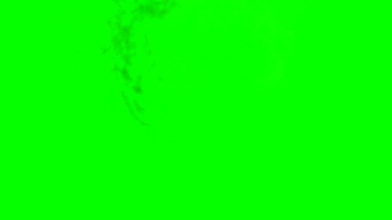 爆炸和绿幕上的黑烟。色度键，绿色屏幕视频素材