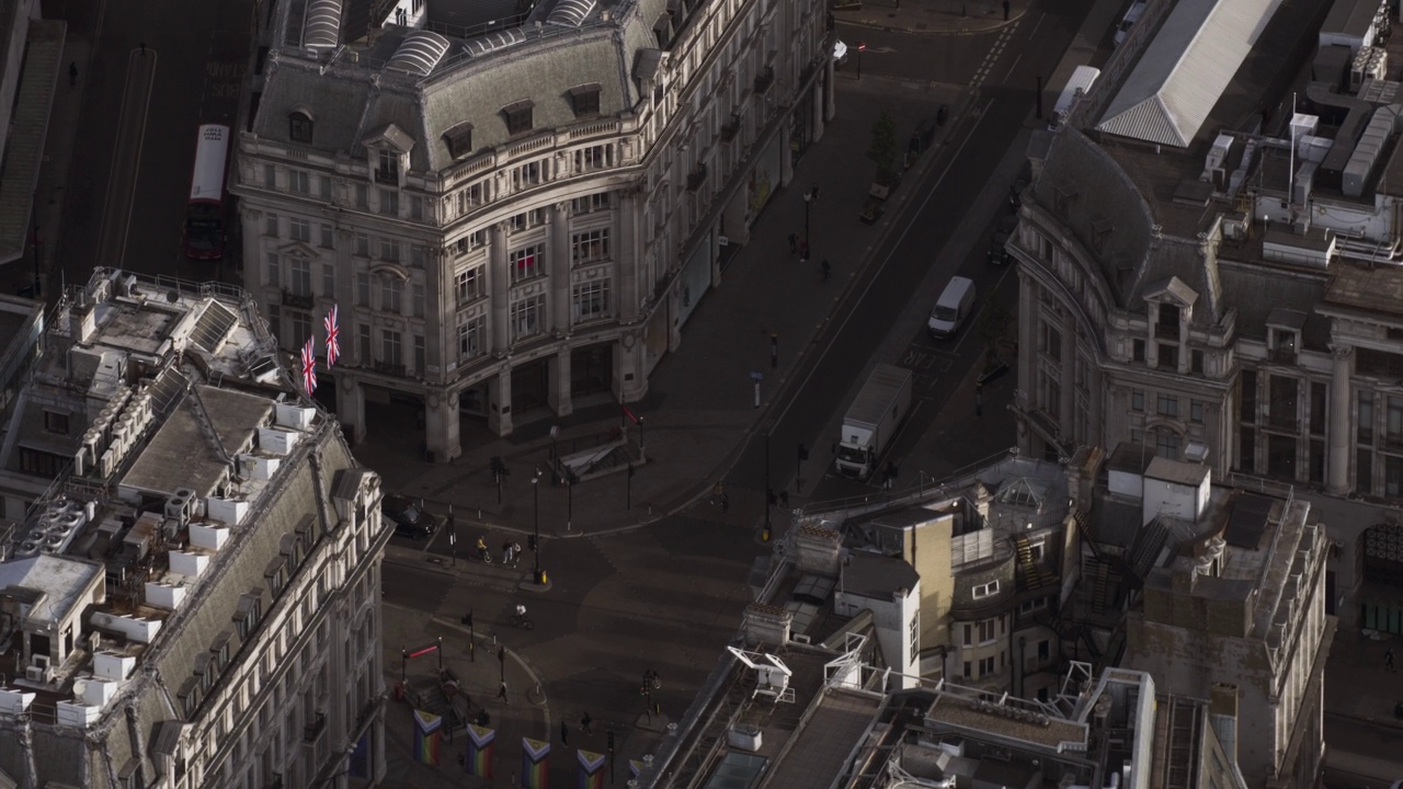 英国伦敦牛津广场和牛津街的日间鸟瞰图视频素材