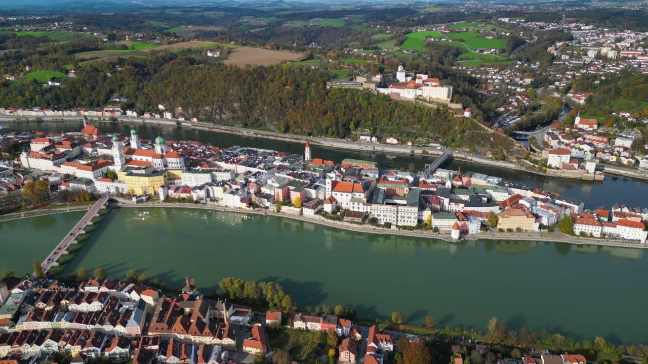 德国帕绍市的鸟瞰图。视频素材