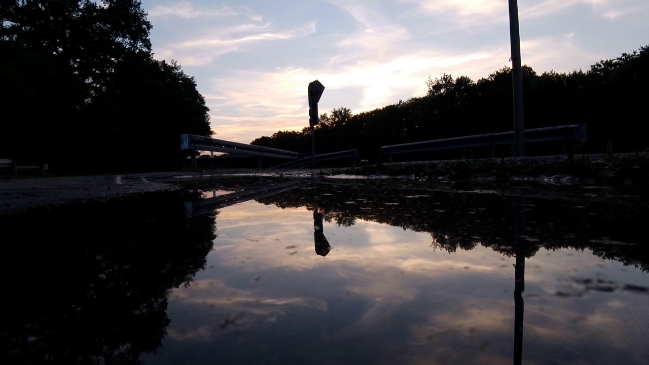 日落时湖泊的美丽照片视频素材