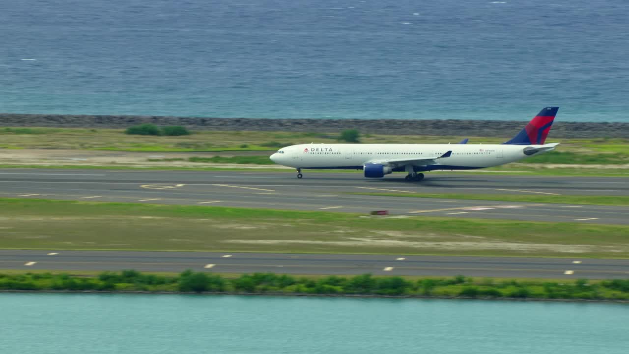 达美航空公司空中客车A330在夏威夷檀香山HNL起飞视频下载