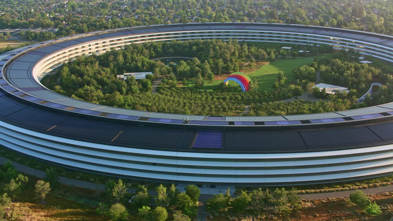 加利福尼亚州库比蒂诺的苹果总部大楼，苹果公园上空视频下载