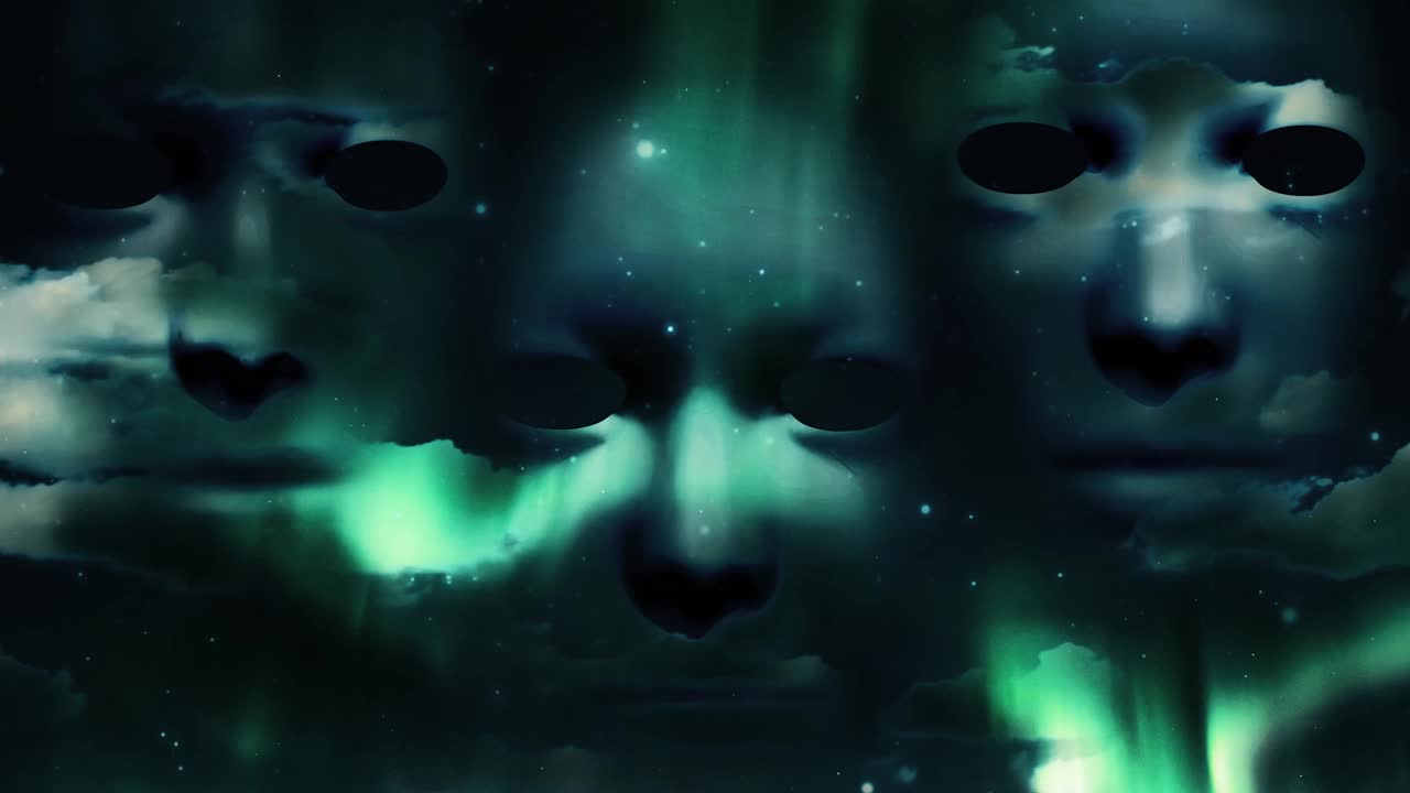 超现实的面孔漂浮在云中视频下载