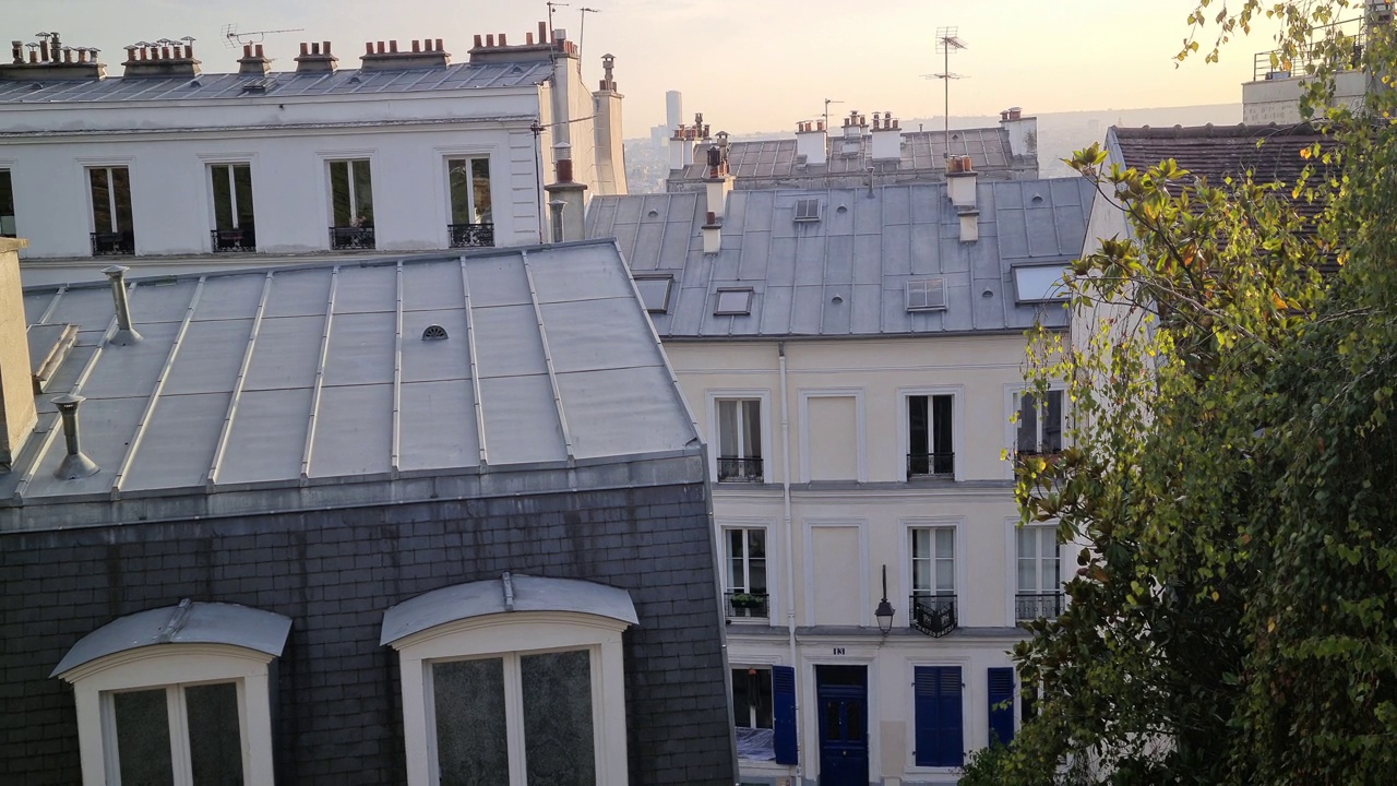 巴黎蒙马特的典型建筑视频下载