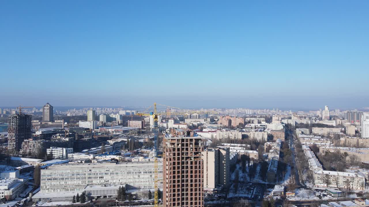 冬天的基辅，乌克兰。鸟瞰图视频下载