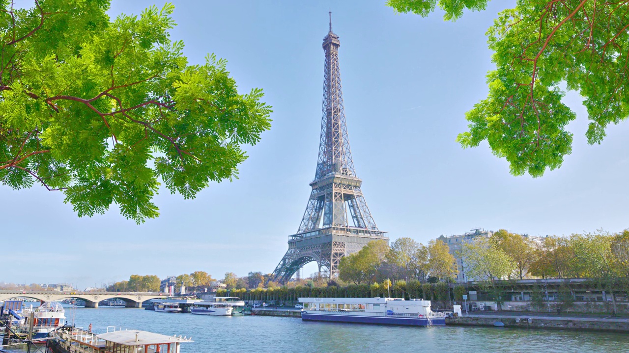巴黎的夏天。埃菲尔铁塔。自然视频下载