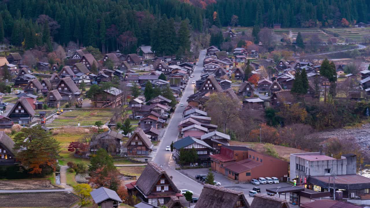 延时俯视图交通道路路口在白川乡日本视频下载