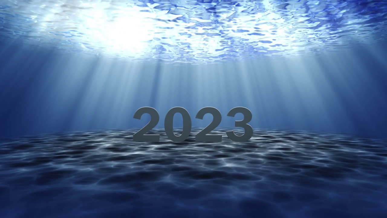 石头塑造了2023个数字在海水下移动视频下载