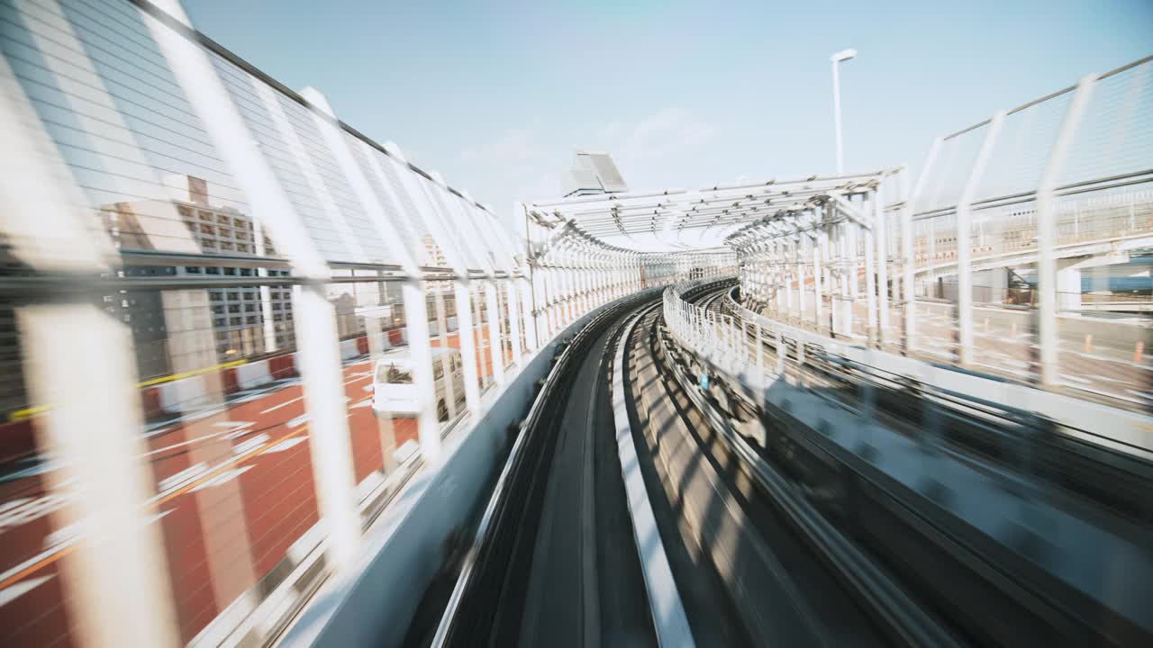 [第1/6部分]在日本东京，由里美线自动列车向前通过彩虹桥到台场。先进的交通系统，亚洲旅游，交通技术理念视频下载