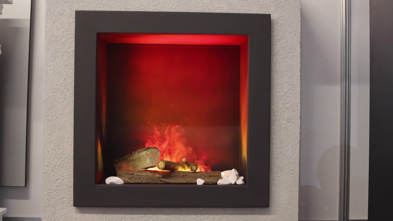 壁炉镶嵌陶瓷原木视频素材