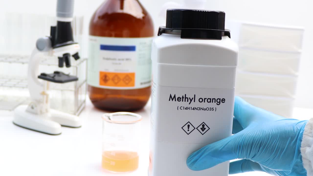 瓶装甲基橙，化工品和化工品视频下载
