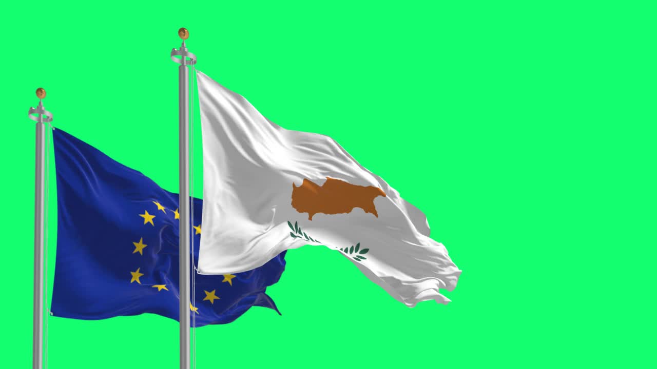 绿色背景下，塞浦路斯和欧盟旗帜相互隔离视频素材