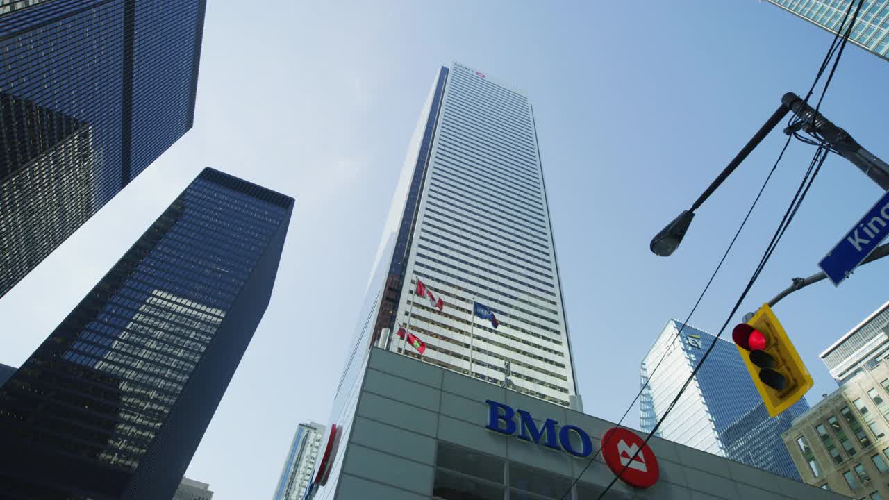 蒙特利尔银行和多伦多的其他摩天大楼视频下载