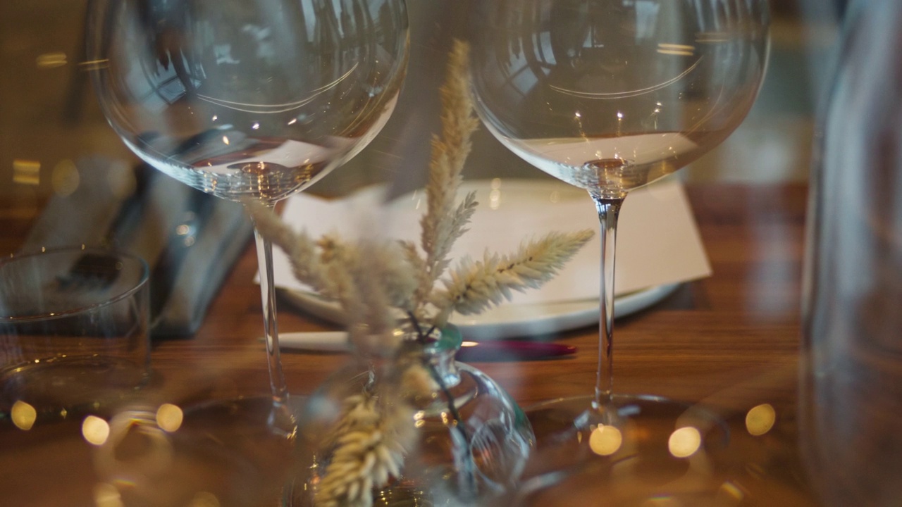酒庄餐桌布置视频素材