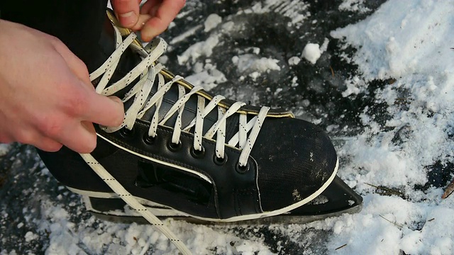 带溜冰鞋视频素材