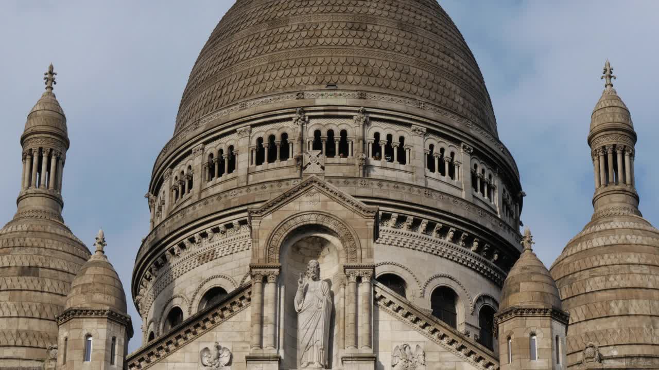 圣心大教堂，蒙马特丘，巴黎，法国视频素材