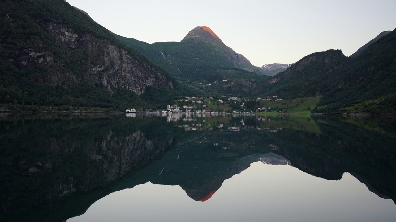 挪威的湖泊风景视频素材